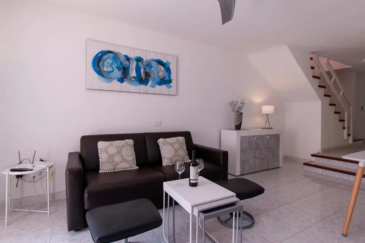 Parque Santiago II 131 - One Bed Duplex With Pool Views Daire Playa de las Américas
